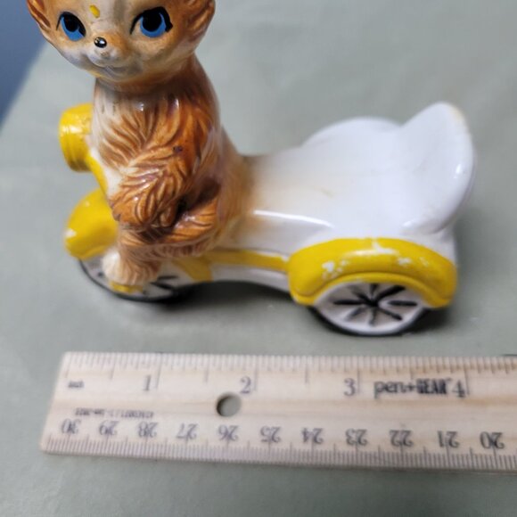 Vintage cat on a 3 wheeler shaker - Picture 9 of 10